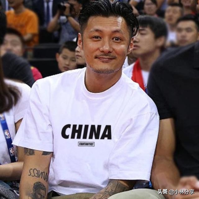 新中国t恤,优衣库三方联名t恤nike