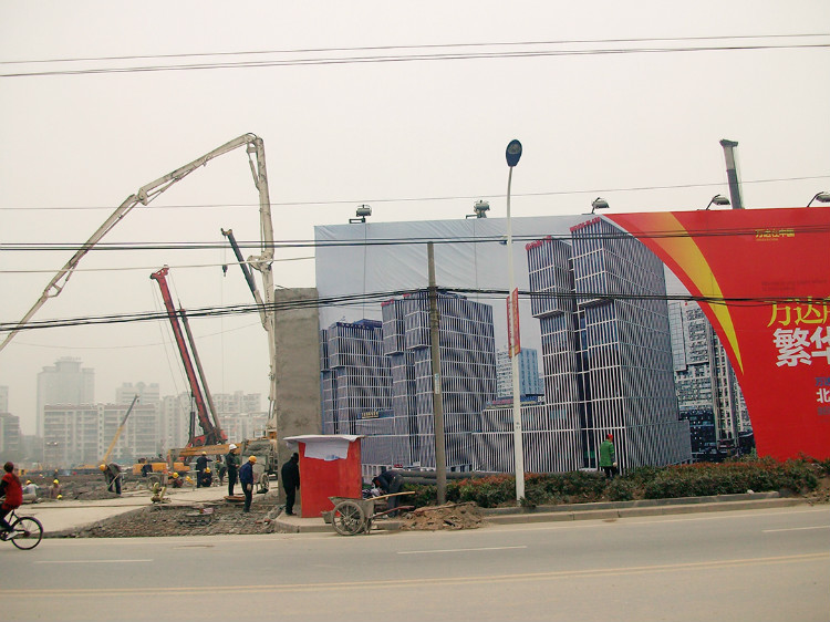 荆州建设,万达广场纪实及万达商业帝国的起起落落