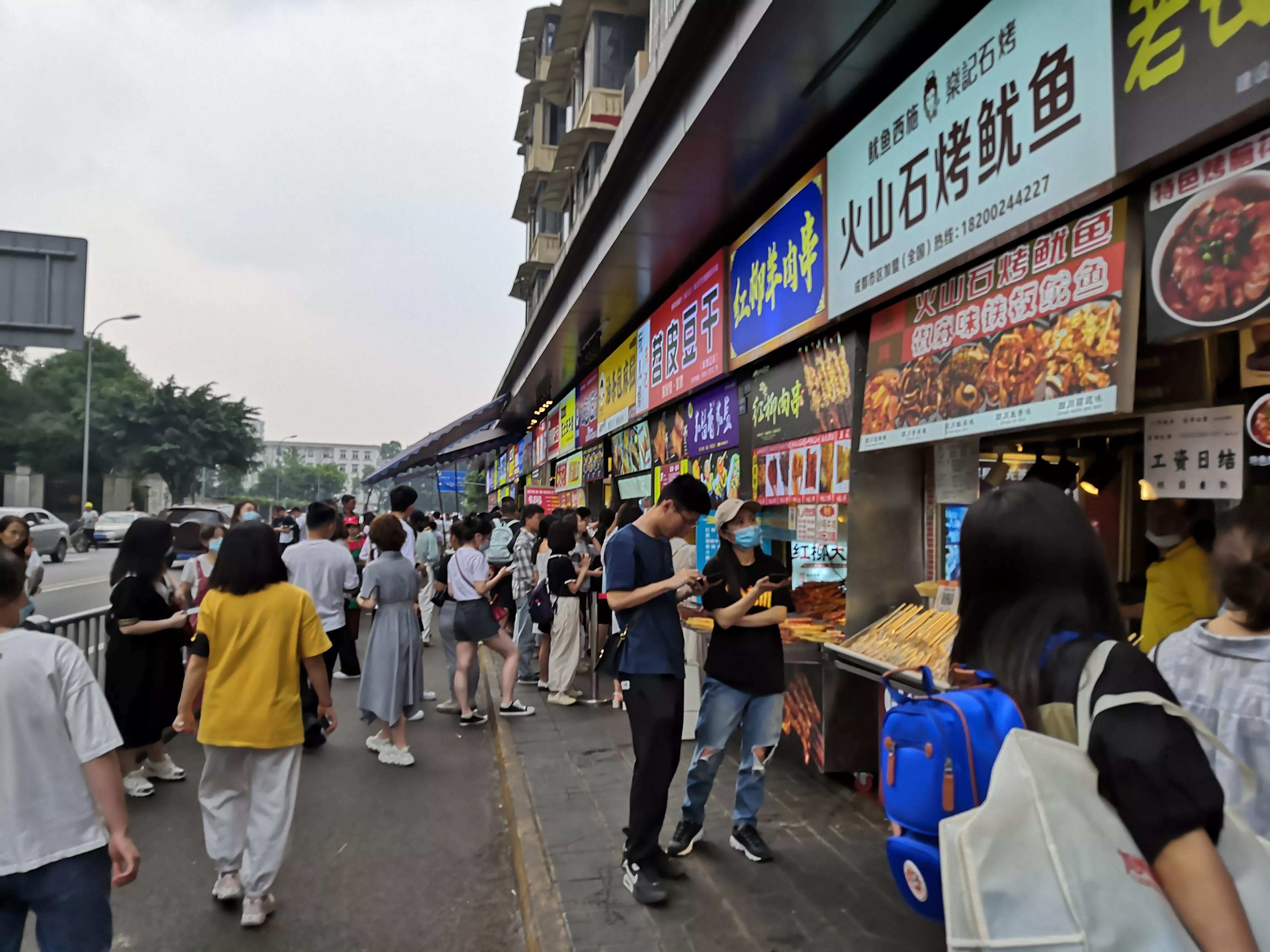 建设路的美食街,建设路哪里有美食街