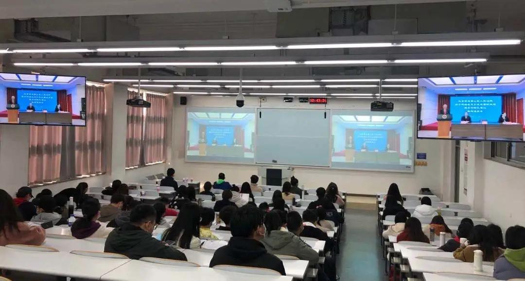 你有没有被网恋骗过,你以为你是在谈恋爱吗