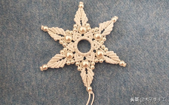 七彩莲花挂件的编法,梅花挂件编法教程