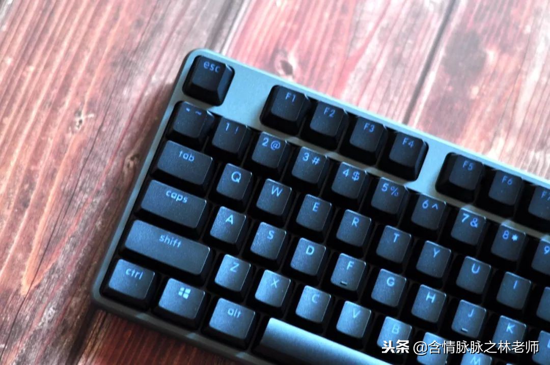 红轴正刻机械键盘,悦米红轴机械键盘