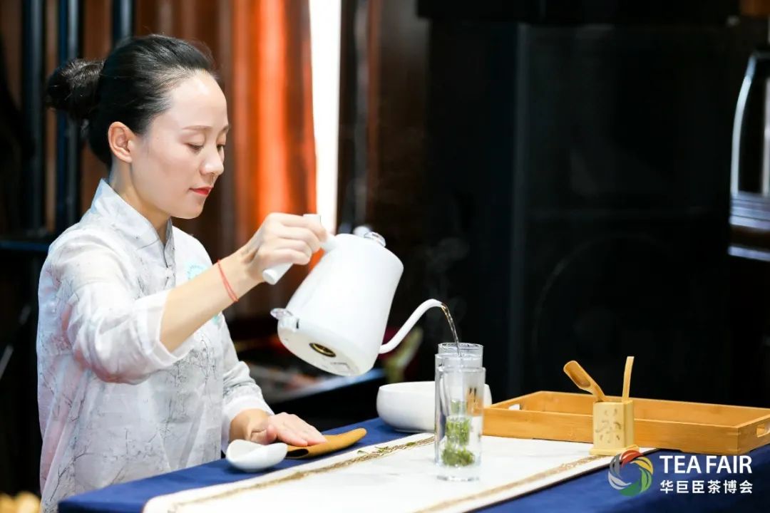 燃爆魔都!这个夏天,“茗星茶艺师”实力出圈