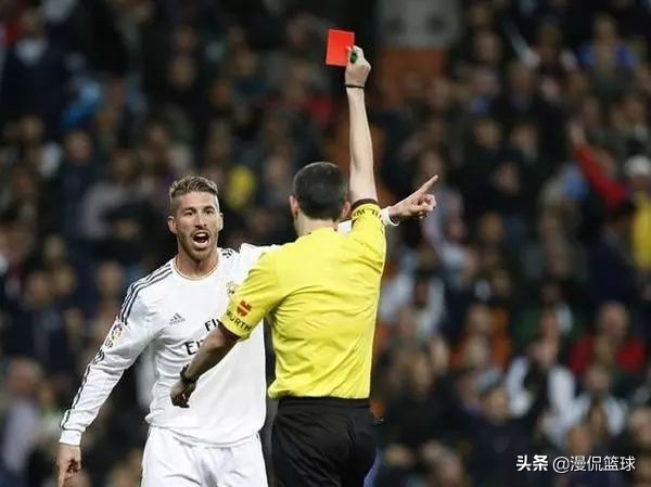 韦世豪的暴力犯规,韦世豪有多少次恶劣犯规