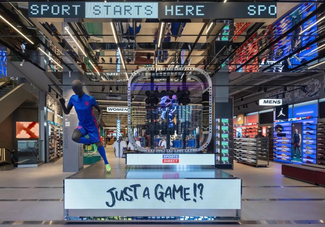 爱马仕北京SKP店被指配货不给包遭消费者抗议；斯沃琪扭亏为盈