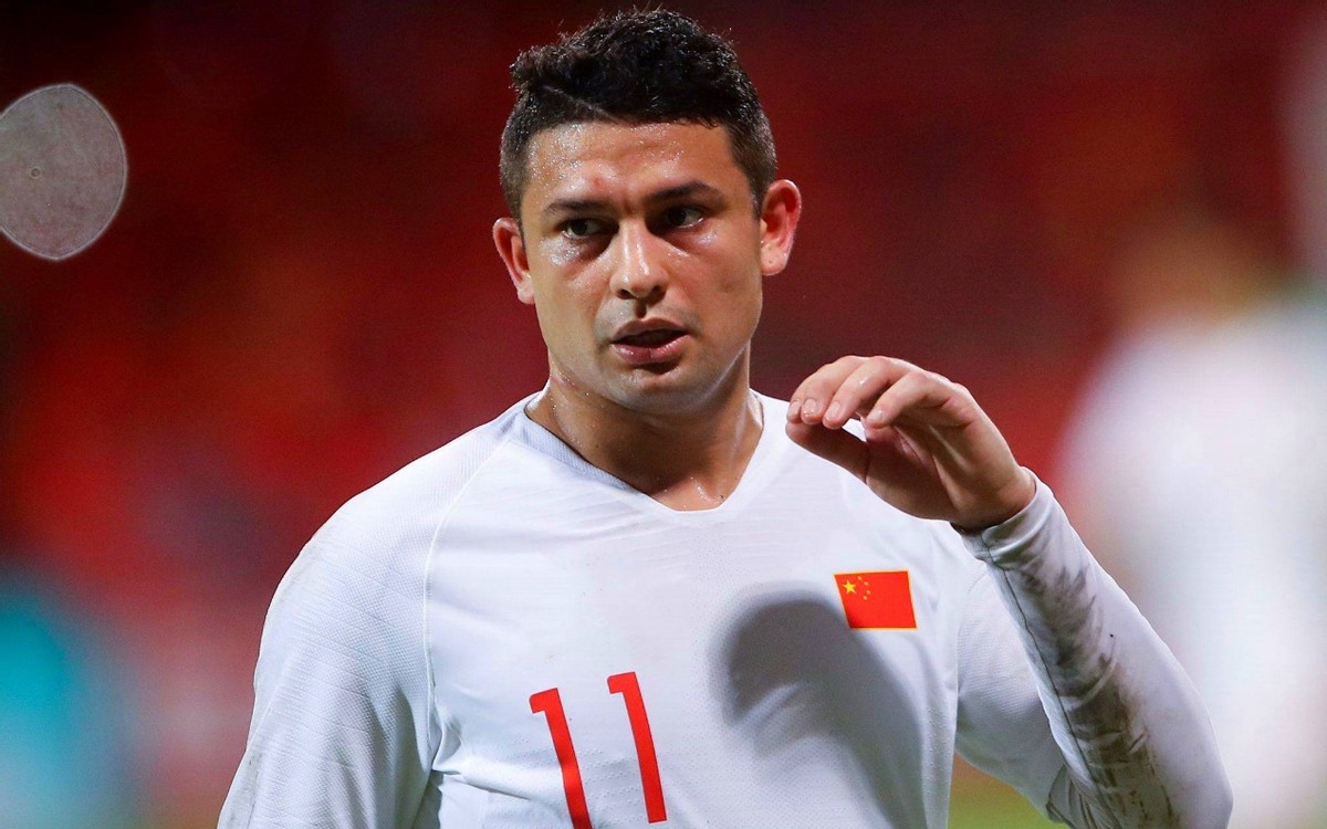 男足2:1,男足2比0