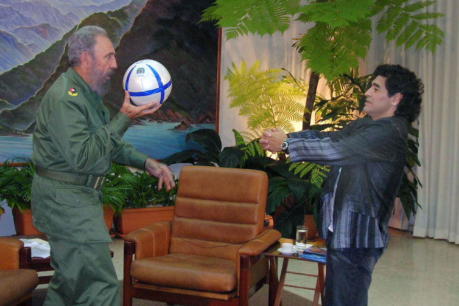 纪念马拉多纳离去一年,马拉多纳最后一场告别赛