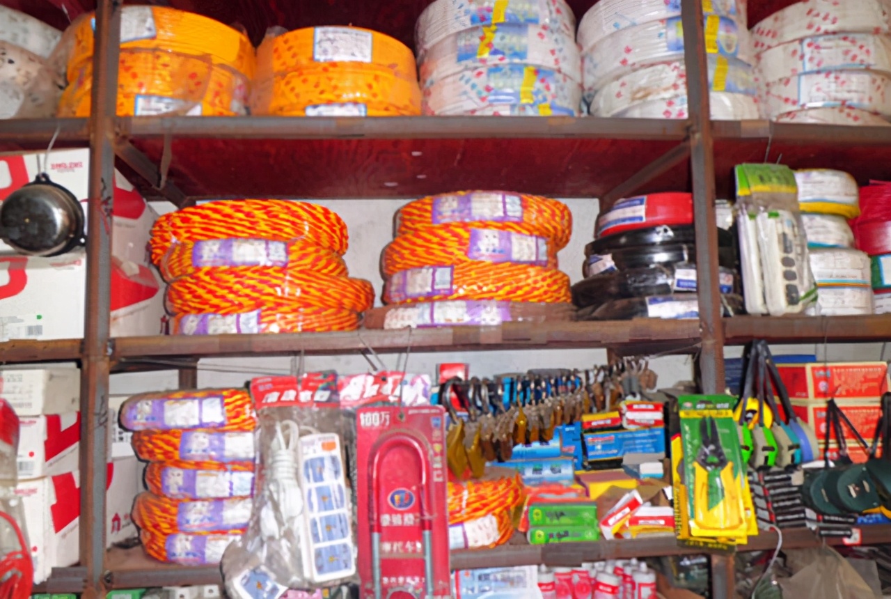 街边五金店为什么不倒闭,街边的五金店