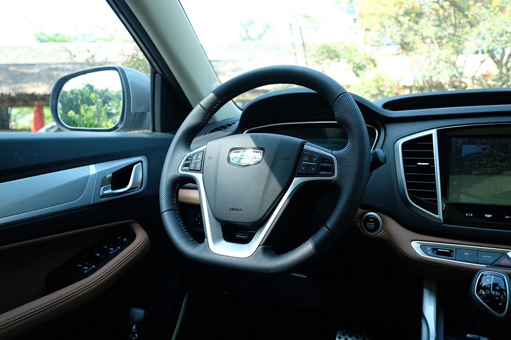 人生的第一台汽车？试驾吉利远景家族