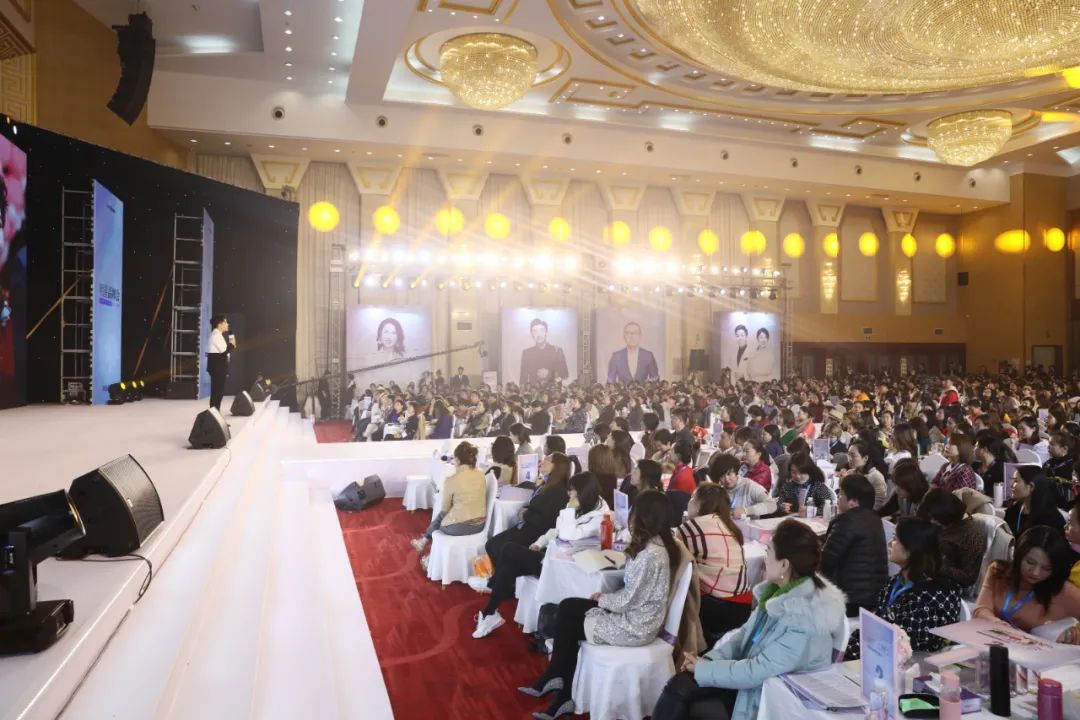 美在当下I公司简介——中国首家女性价值成长商学院