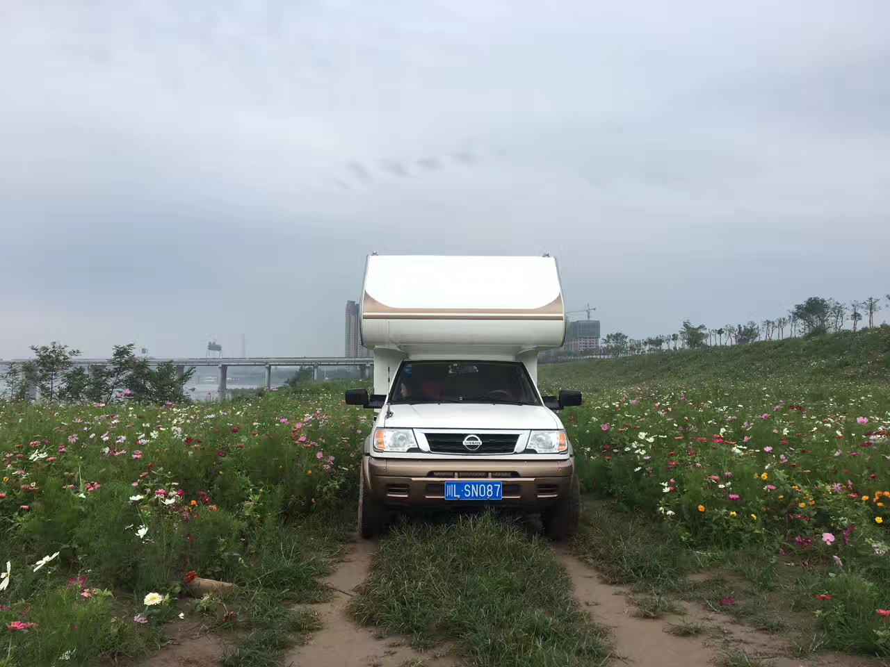 奔驰凯伦宾威24h双拓展旅居房车,2019款凯伦宾威进口依维柯房车
