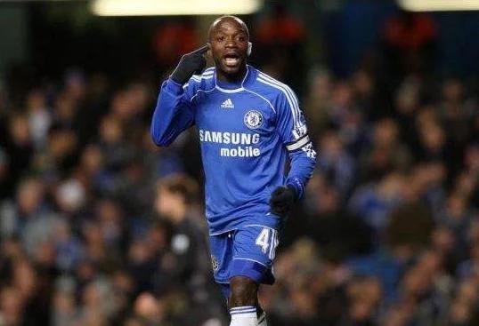 边后卫现代足球最重要的位置,足球后腰是在哪个位置