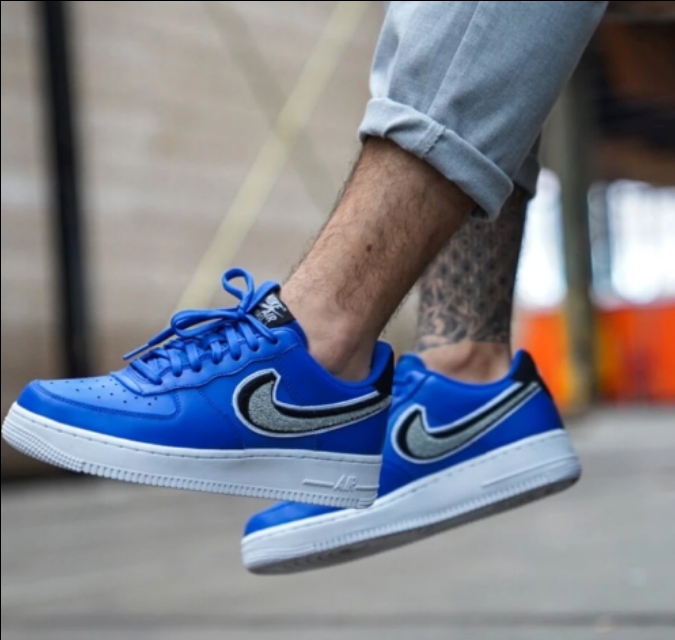 lbj17low大灌篮开箱,lbj17首发配色