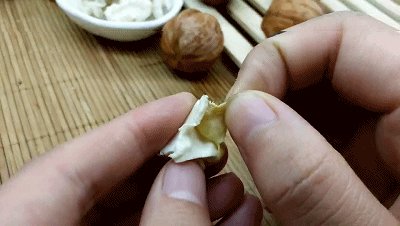 七月份青核桃好吃吗,营养又美味的鲜核桃终于成熟了