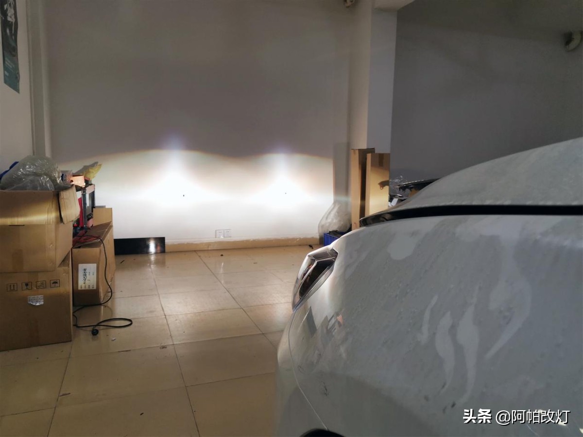轩逸车灯改led车灯怎么改,轩逸经典卤素灯直接换led灯泡教程