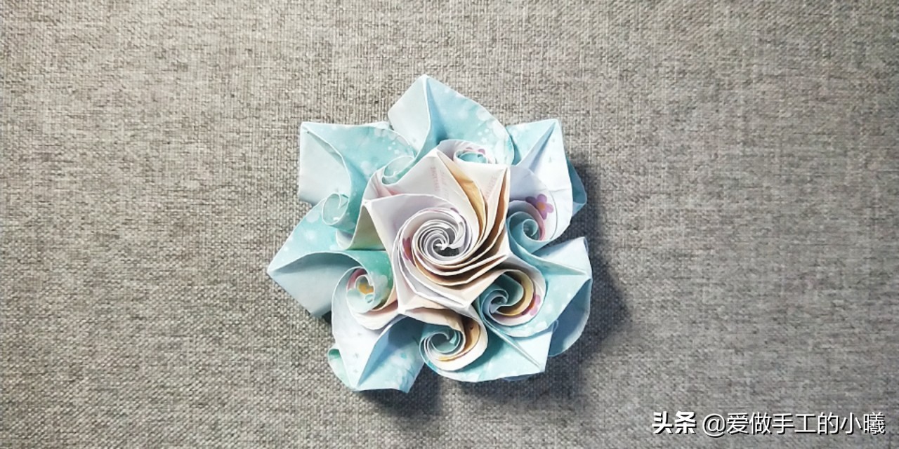 立体花折纸步骤图解法,为初学者准备的简单折纸花教程