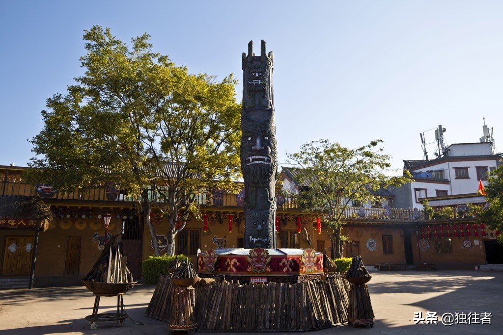 楚雄的彝族风情,楚雄彝族村寨彝族文化元素