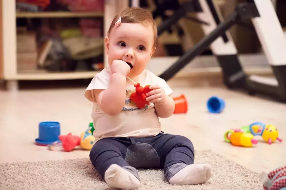 儿童玩具怎么选最好,不同月龄宝宝玩具选购指南