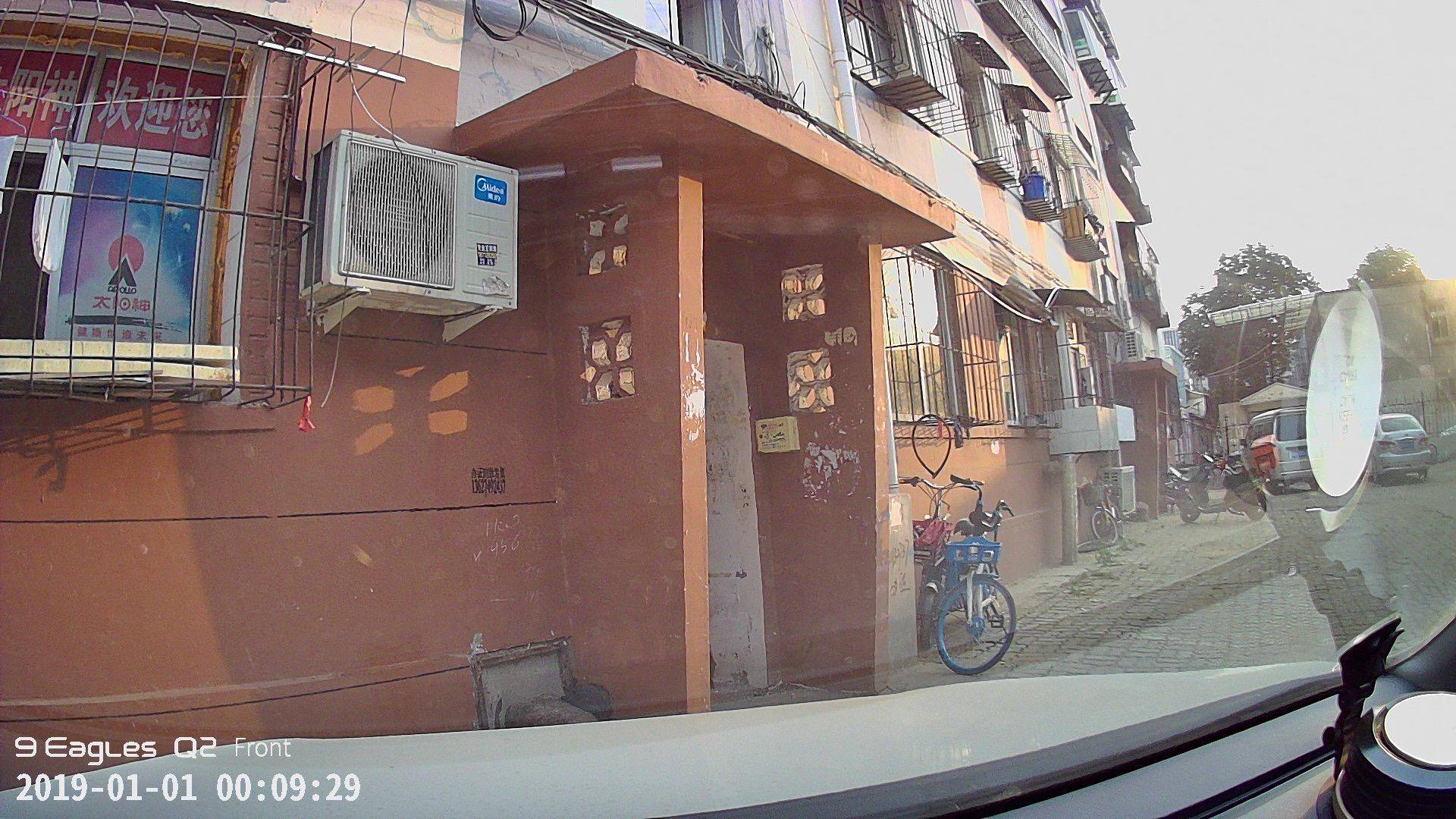 安装后视镜标准化操作,加装流媒体后视镜的安装操作方法