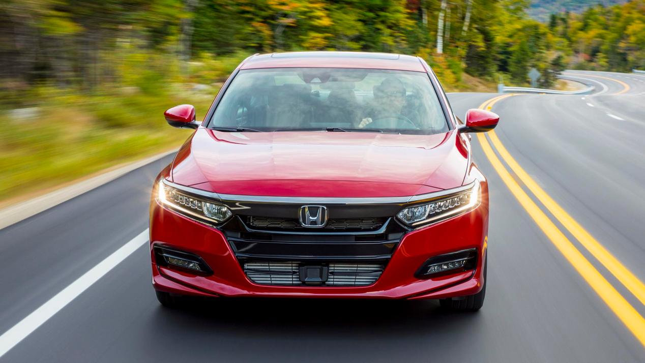 本田雅阁9.5代加速测试,日系b级车哪款省油