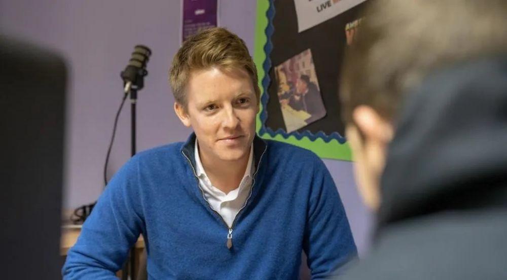 英国最年轻男爵,英国最帅亲王