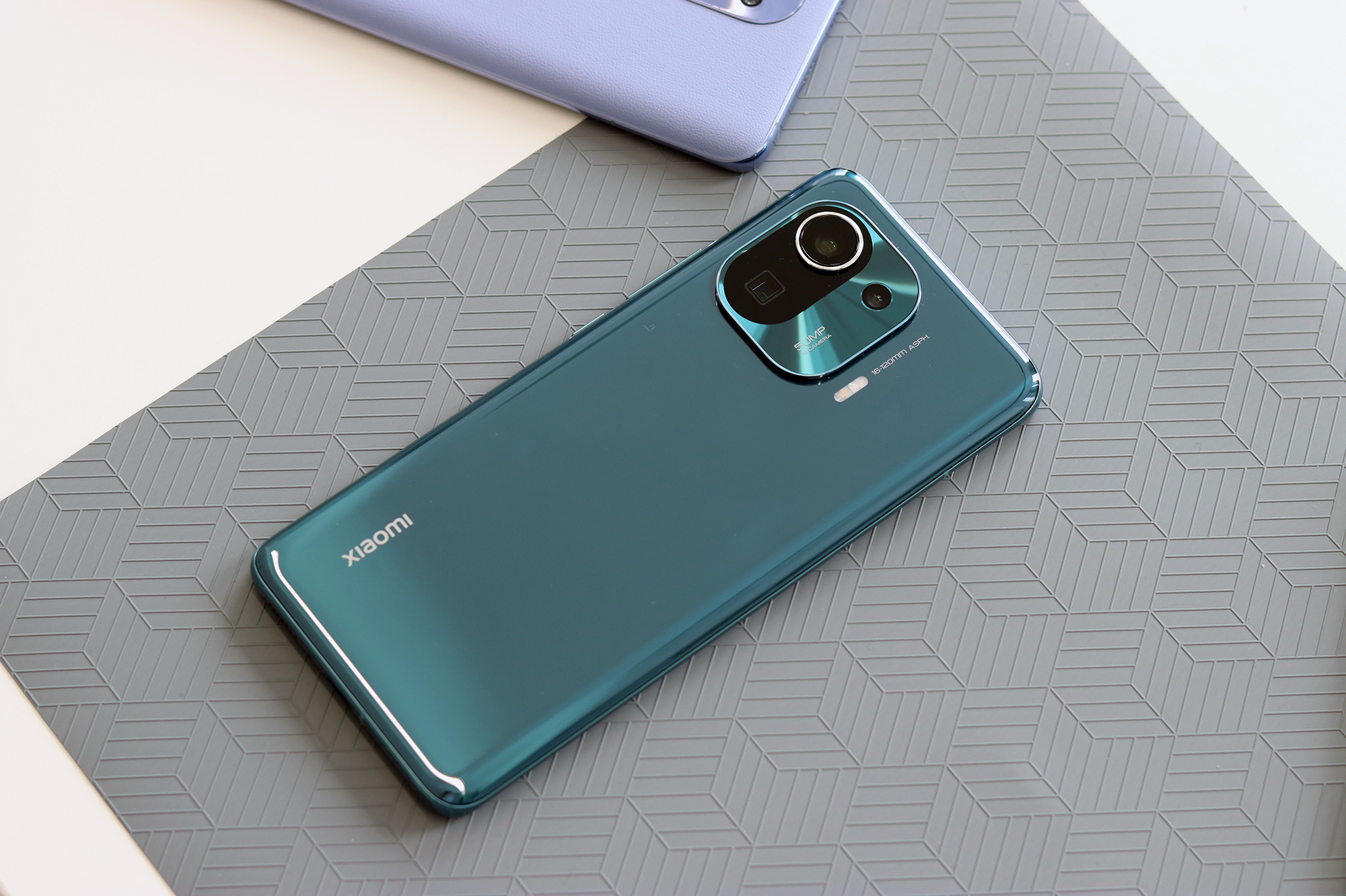 目前这4款手机好评率很高,网友们公认最值得入手的三款手机