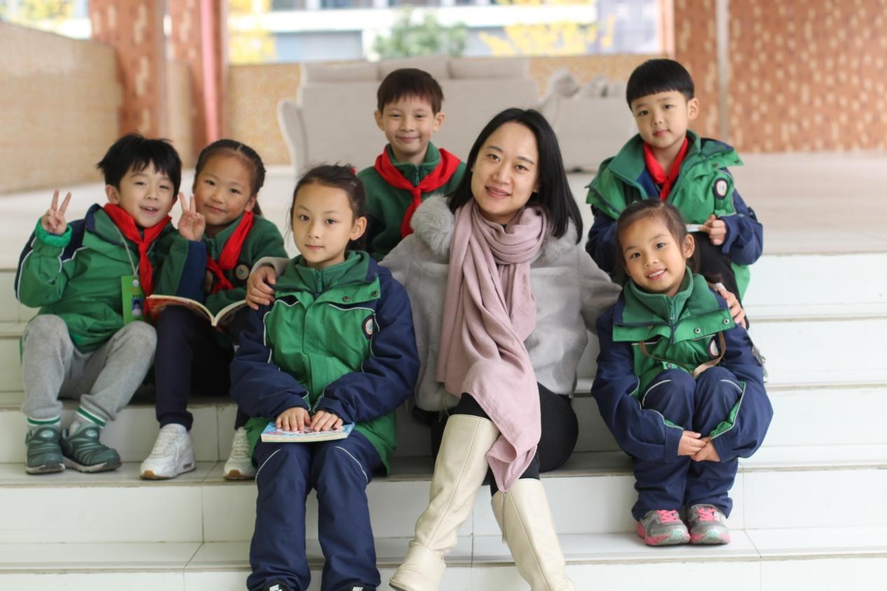 歌歌兰妮蓝风铃香水图片,歌歌兰妮蓝风铃香水身体乳