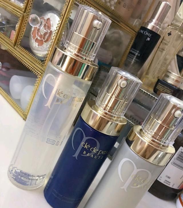 日本水乳推荐前十名适合油皮,悦薇水乳和红宝石水乳哪个好用