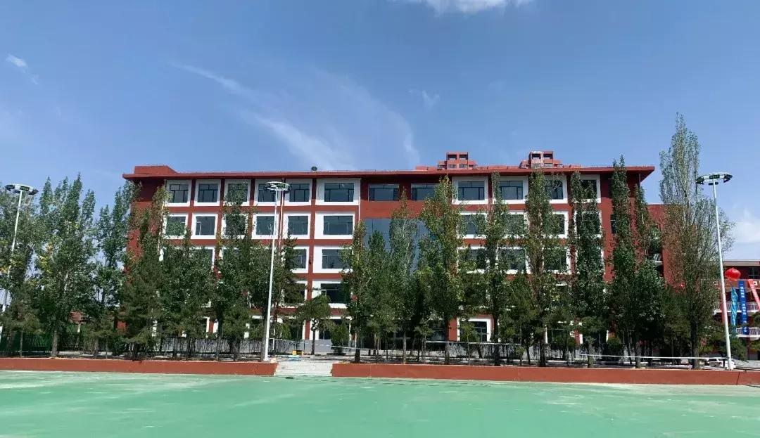 东胜区新建九年一贯制学校,东胜建碾盘梁九年一贯制学校