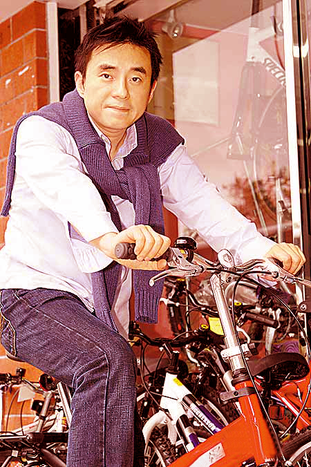 香港男歌星吕方总共有几段婚姻,民间歌手吕方个人资料