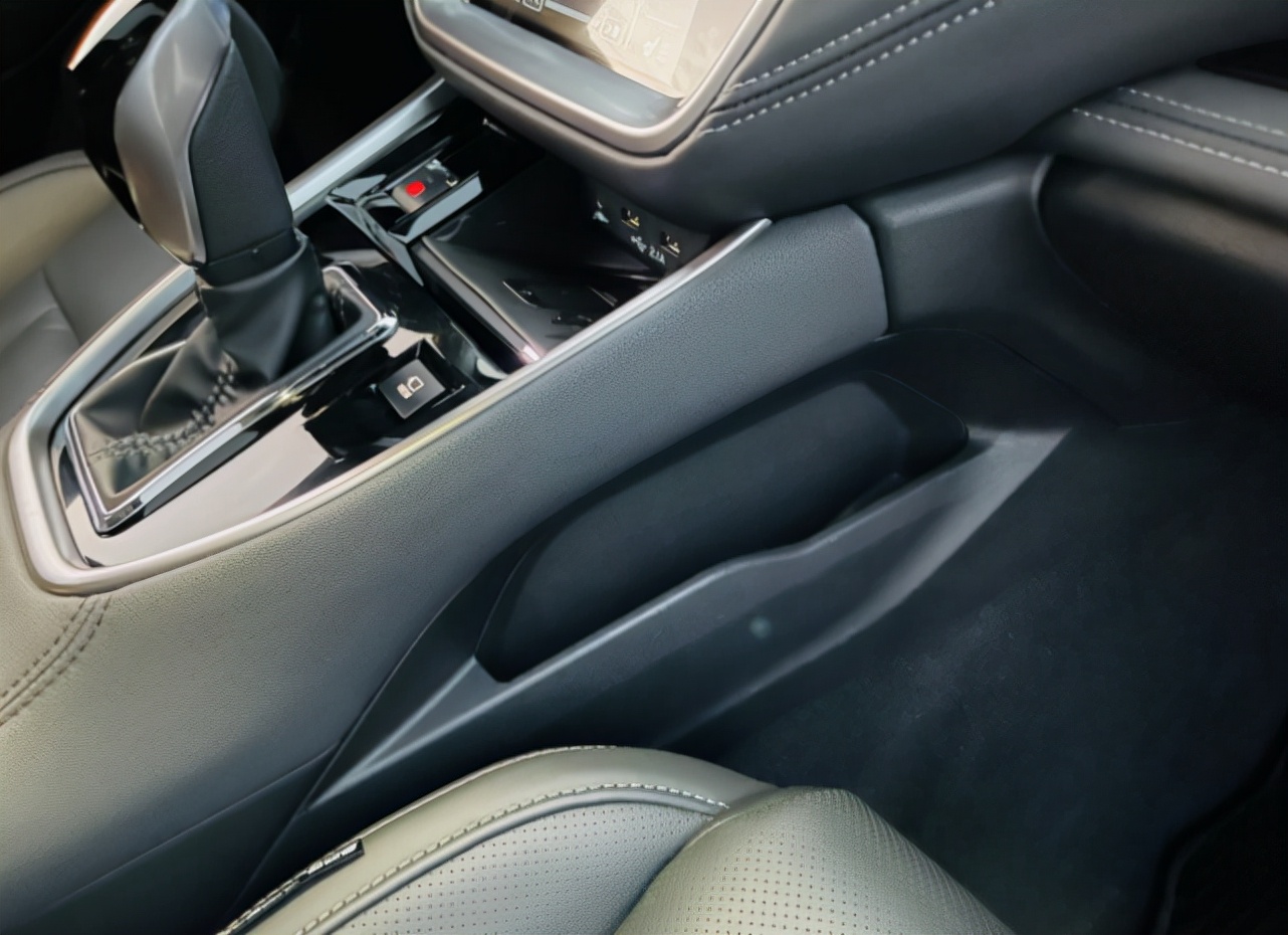 15年斯巴鲁傲虎油耗是多少,斯巴鲁傲虎表显油耗