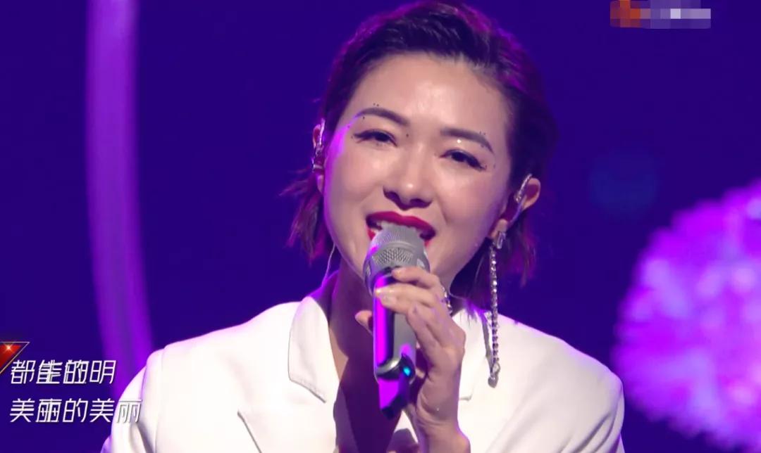 宁静乘风破浪的姐姐万茜出场,乘风破浪宁静黄龄万茜唱歌