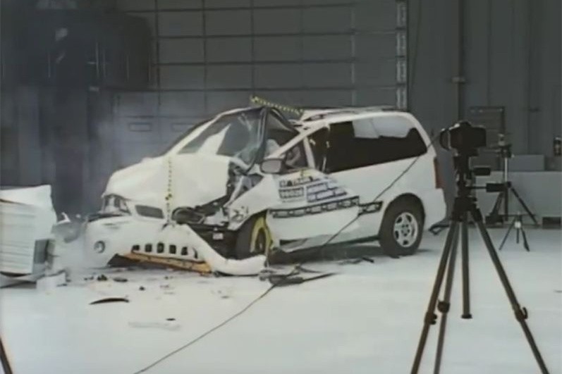 gl8各代舒适度比较,gl8舒适性好还是塞纳舒适性好