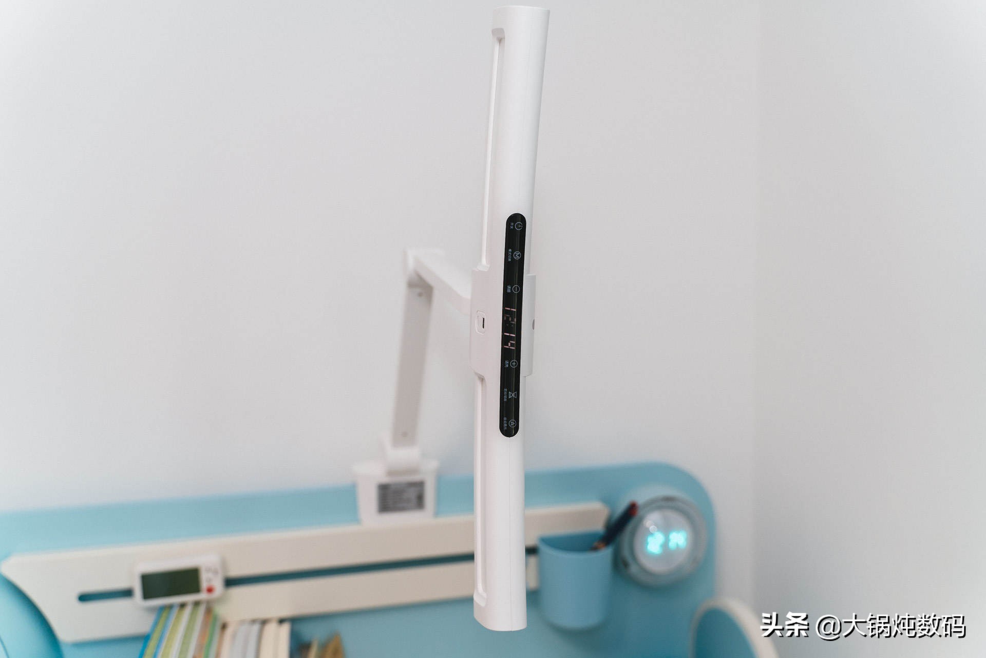 黑白调儿童学习桌星空款,儿童学习桌到底是不是智商税