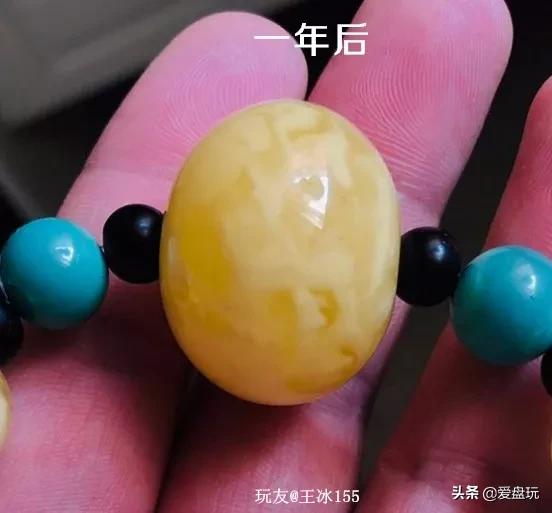 蜜蜡里面的白花越来越明显,蜜蜡白花变色的过程