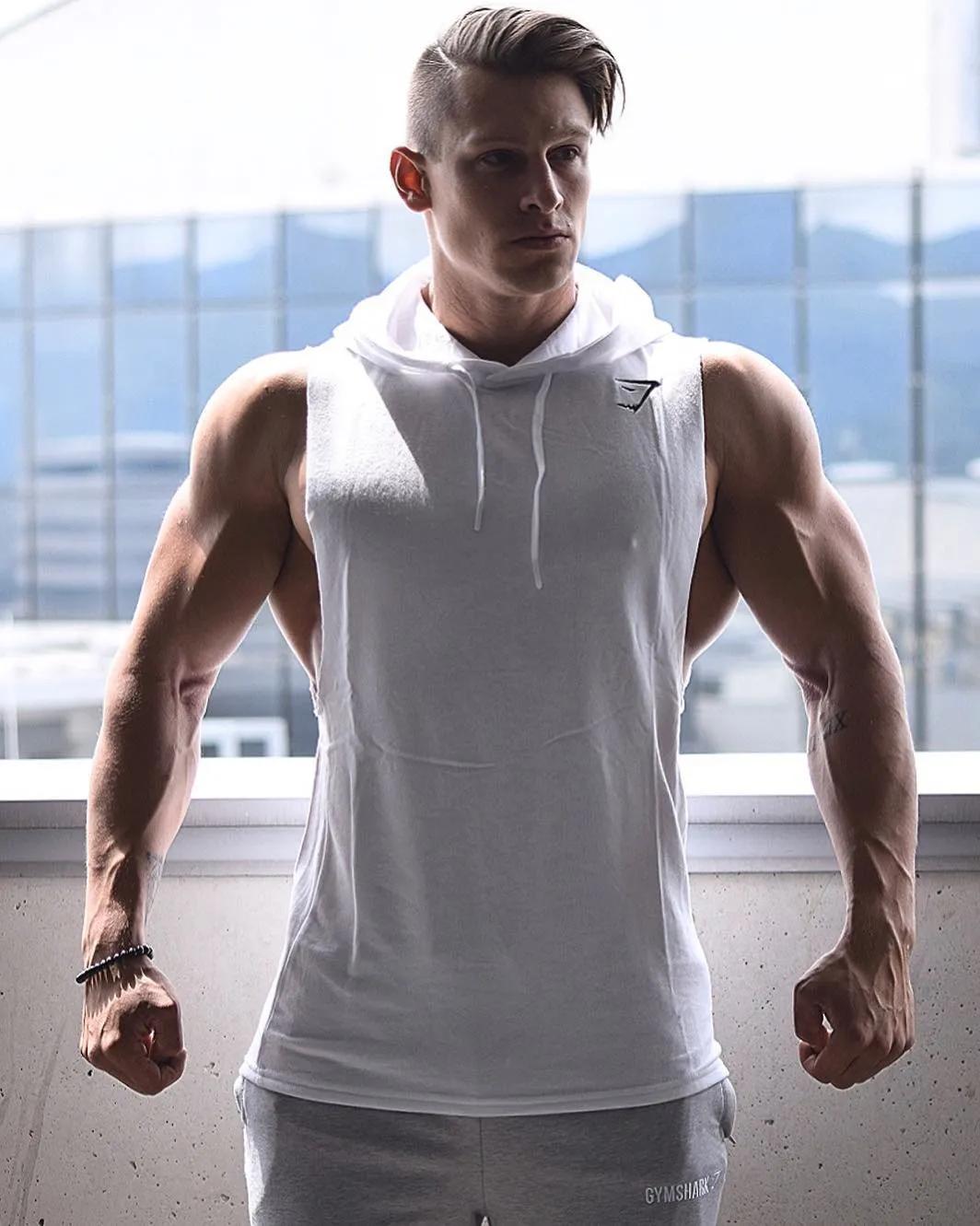 90后奶爸搞怪哄娃,肌肉奶爸带娃路人反应