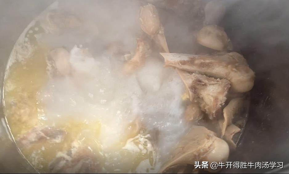 开店牛肉汤熬制教程,餐饮牛肉汤做法学习