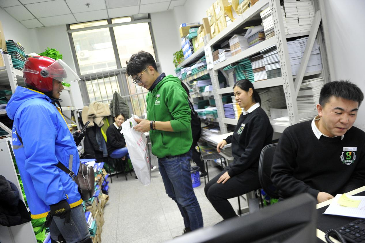 高薪背后的酸甜苦辣,高薪生活背后的心酸