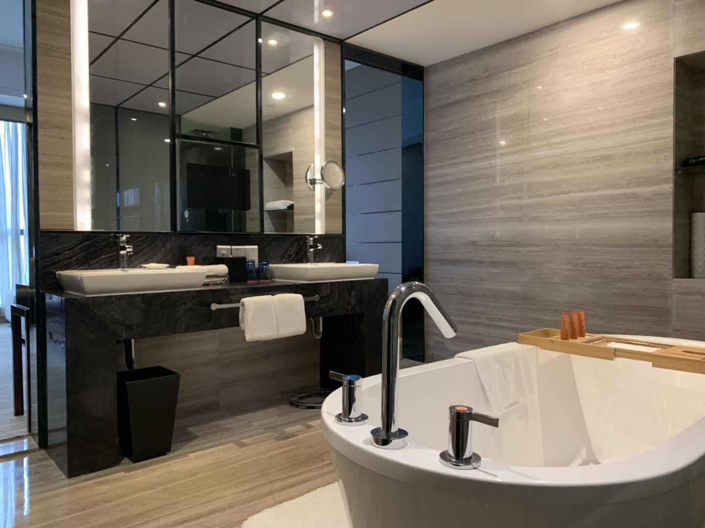 IHG系酒店——“深圳龙岗珠江皇冠假日酒店”入住体验