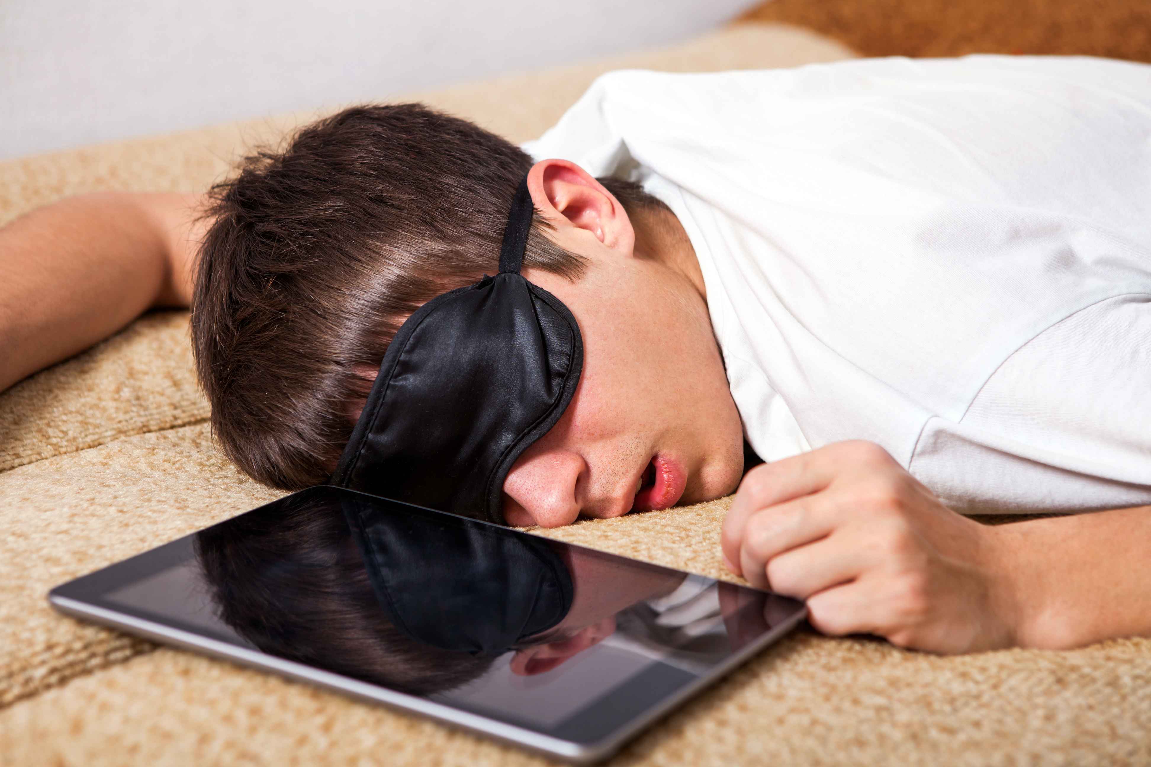 胃疼热敷就缓解是什么原因,胃疼用热水袋敷后缓解是什么原因