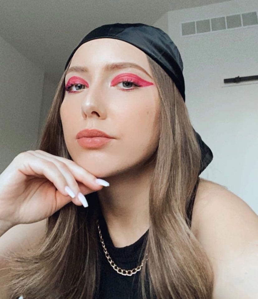 阿姆女儿照片,阿姆女儿海莉身材