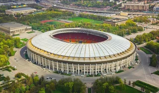 你不踢足球你就不会懂,你不踢足球所以不知道足球的魅力