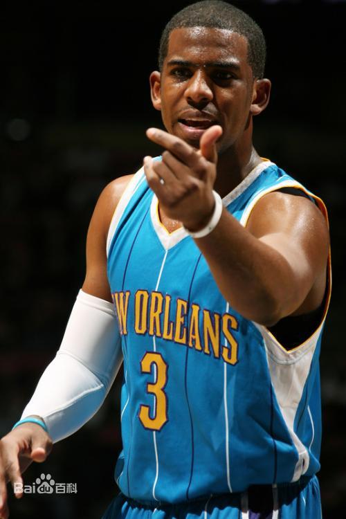 连续四个赛季获得抢断王,现役前十助攻