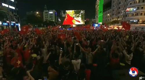 韩国国奥队长,国奥主帅年薪