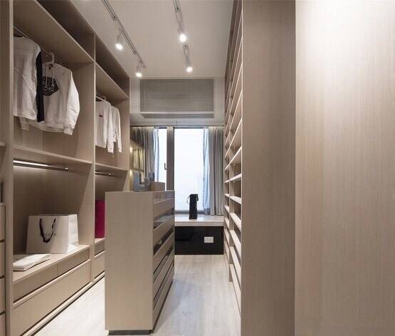 30平米最省钱的衣帽间设计,4平米U型衣帽间设计简单实用