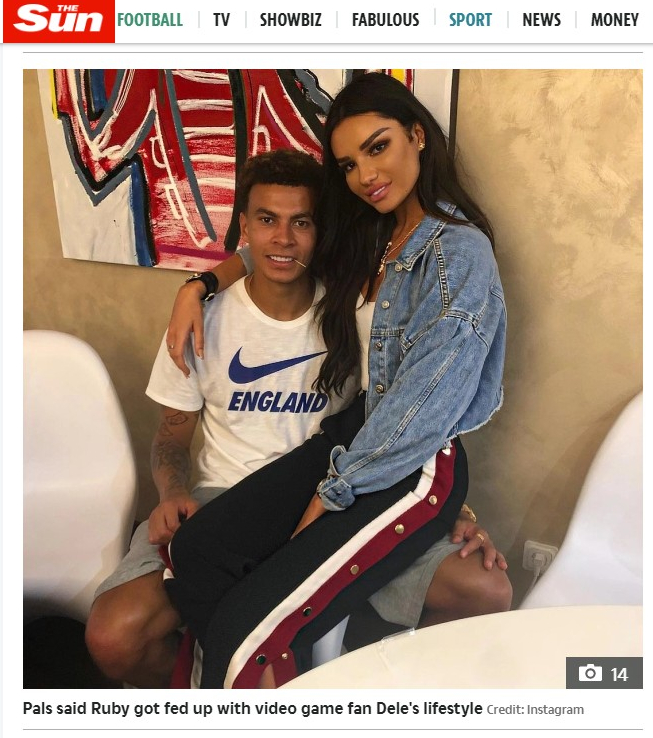 模特女友鲁比·梅把热刺球星阿里给甩了，她难以忍受阿里沉溺于网游！梅自己则重度依赖社媒，最近也摊上事了