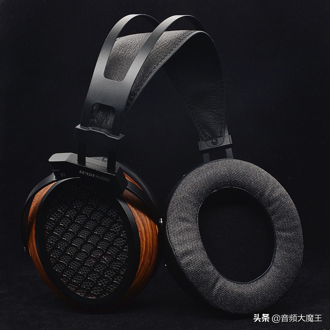 sendyaudio2018款,黑美人aiya耳机评测