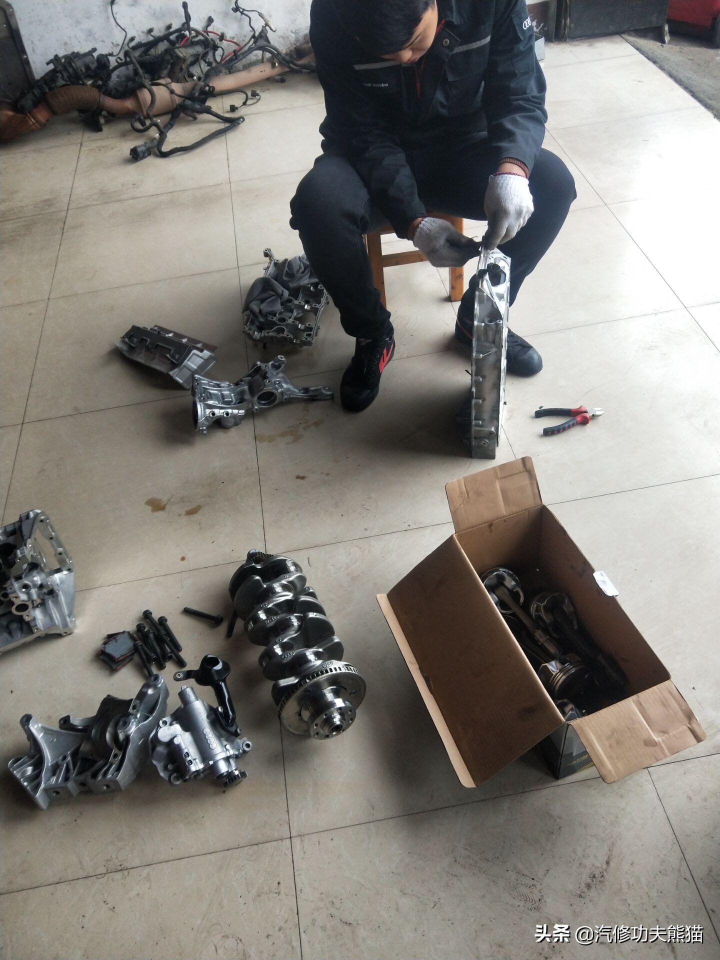 奥迪q3治理烧机油,奥迪q3烧机油多少公里正常