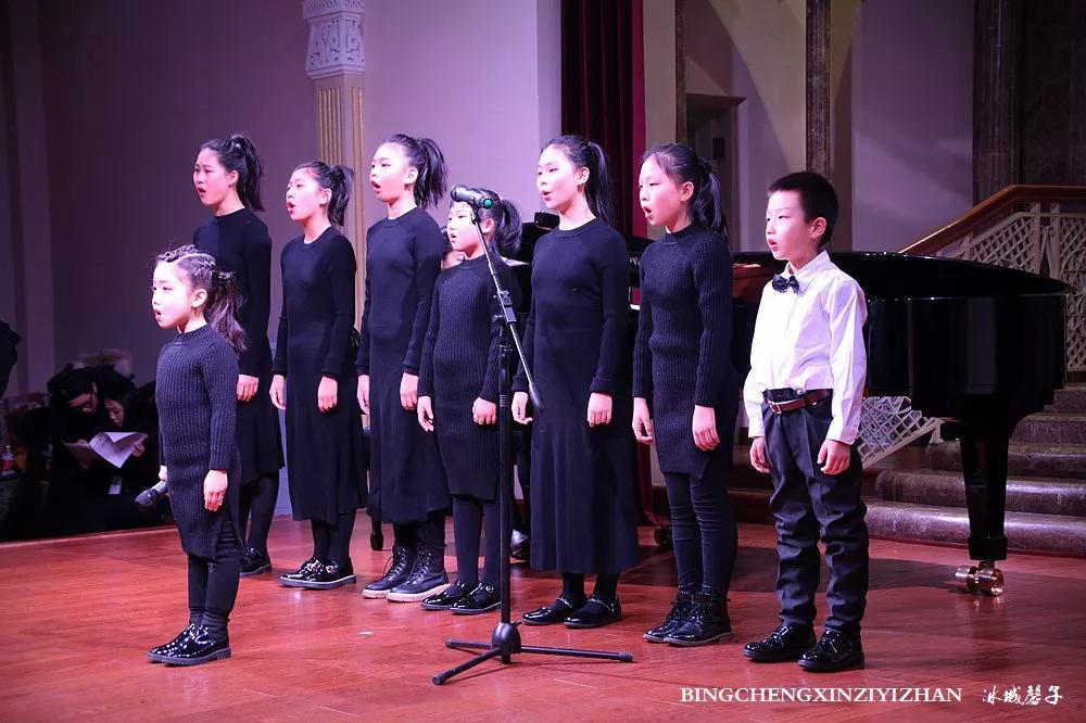 雅歌儿童合唱团，哈尔滨音乐舞台上的小星星