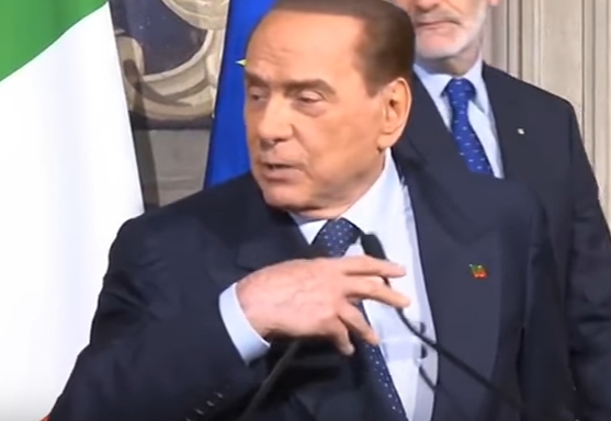 天使还是魔鬼？贝卢斯科尼，曾将米兰带回巅峰的男人